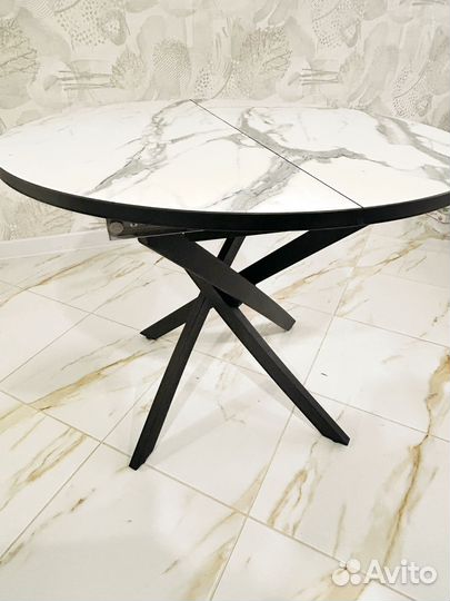 Круглый стол раздвижной