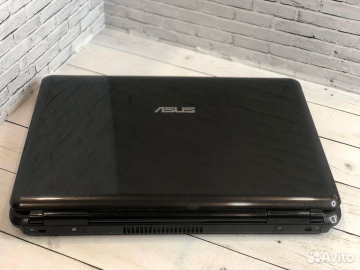 Ноутбук Asus с SSD для офиса