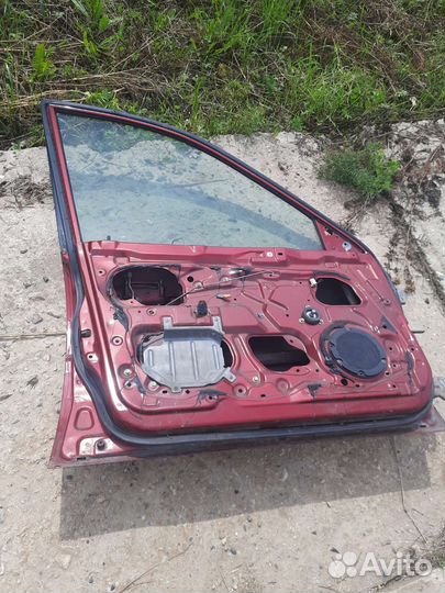 Дверь nissan sentra