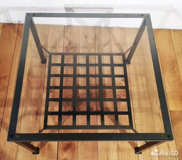 Журнальный стол