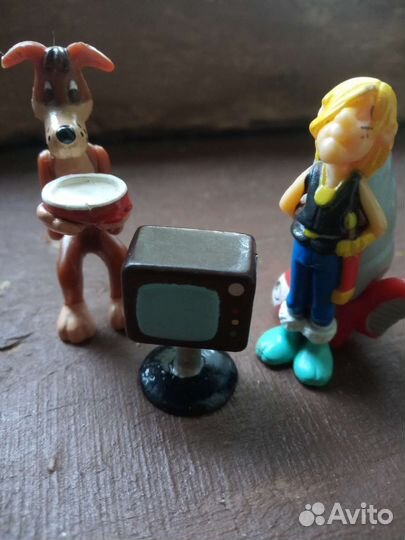 Игрушки из киндера