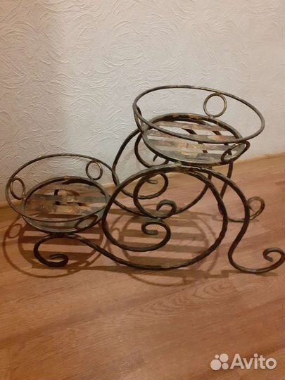 Подставка для цветов напольная