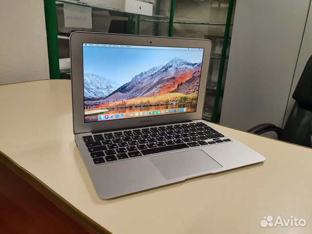 Apple Macbook air 11 Core i5 SSd-64gb intel-3000