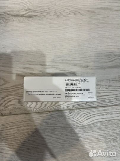 Наушники Apple AirPods