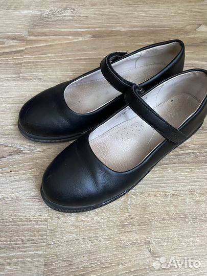 Туфли для девочки в школу