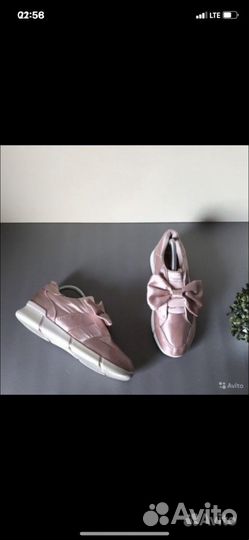 Кроссовки атласные Limited Edition р.38