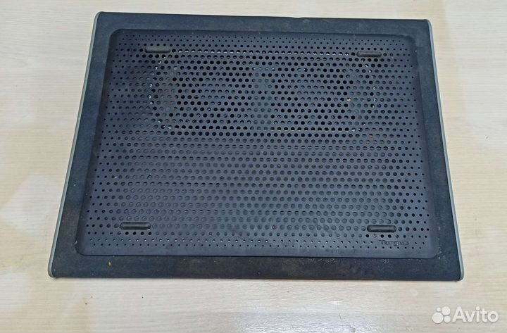 Подставка охлаждающая под ноутбук