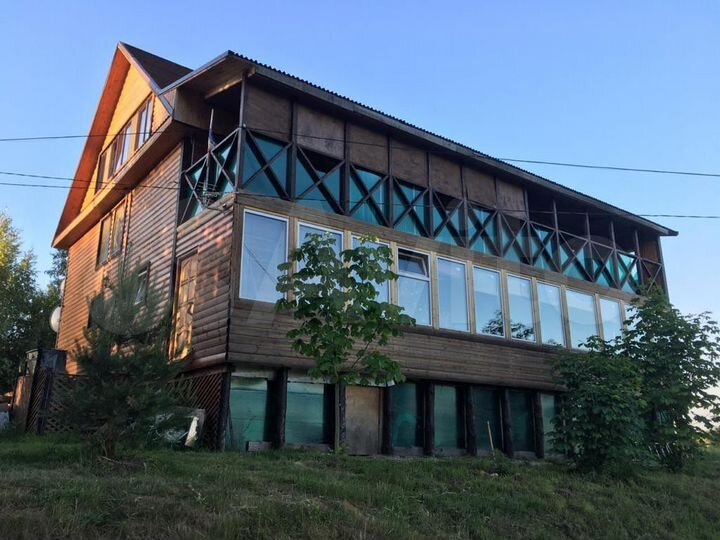 Дом 406,4 м² на участке 15 сот.