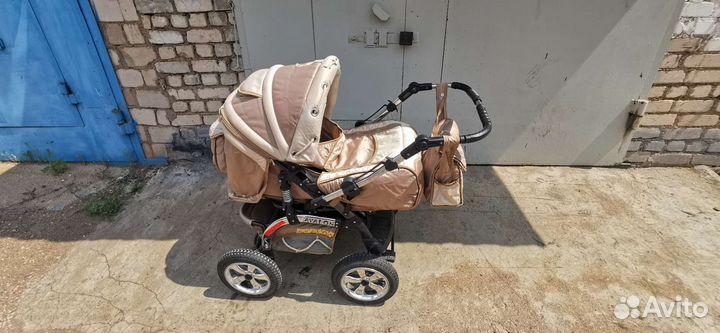 Прогулочная коляска 2 в 1 бу