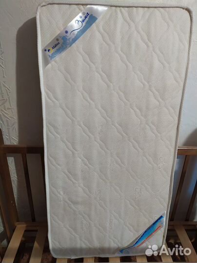 Продам детскую кроватку