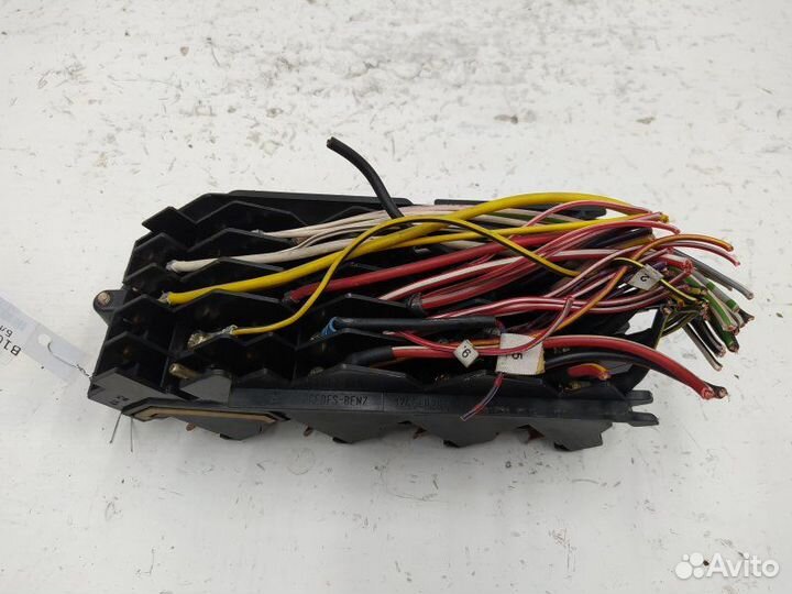 Блок предохранителей