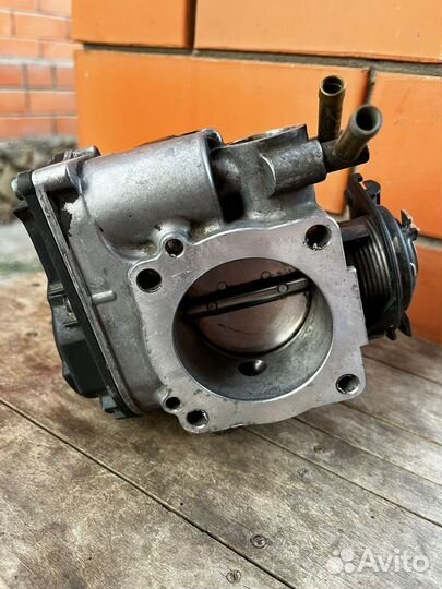 Дроссельная заслонка volkswagen passat b4