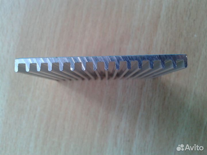 Алюминиевый радиатор 50х50х4 мм