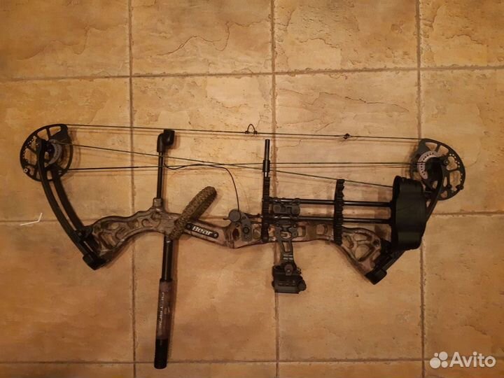 Блочный лук Bear Archery Crux