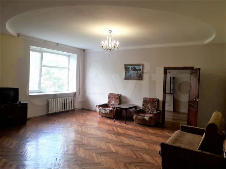 3-к. квартира, 126 м², 3/4 эт.