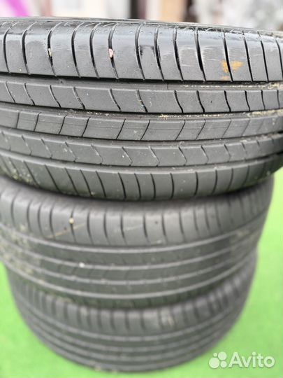 Kumho Ecsta HS51 205/60 R16