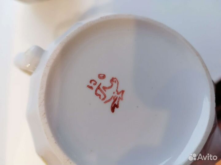 Молочник и заварочный чайник