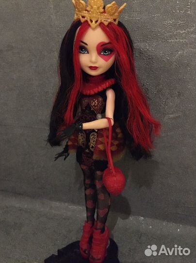 Кукла Ever After High Lizzie Hearts /Лиззи Хартс