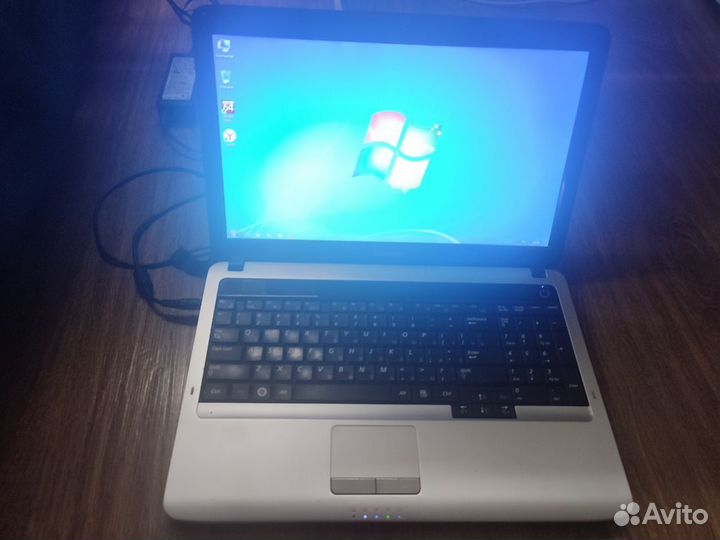 Ноутбук samsung