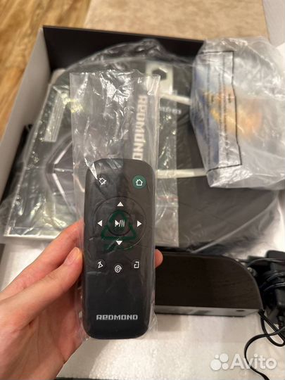 Робот пылесос redmond rv-r250