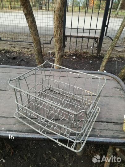 Ящик для кефирных бутылок СССР