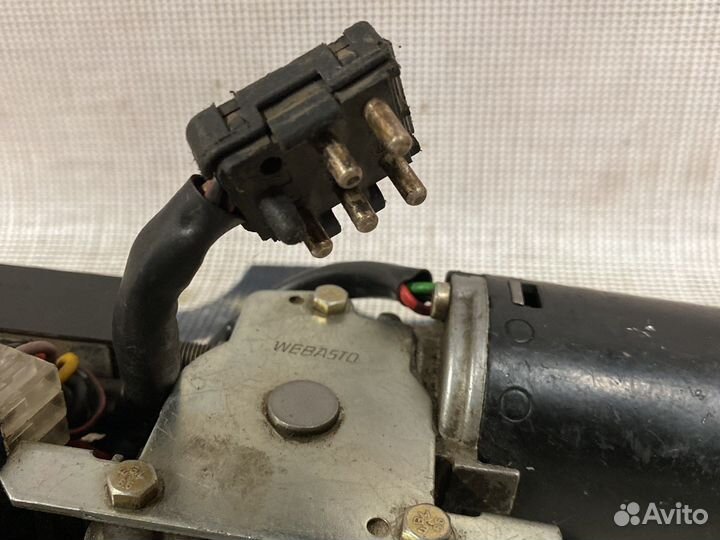 Мотор люка Mercedes A1247800007