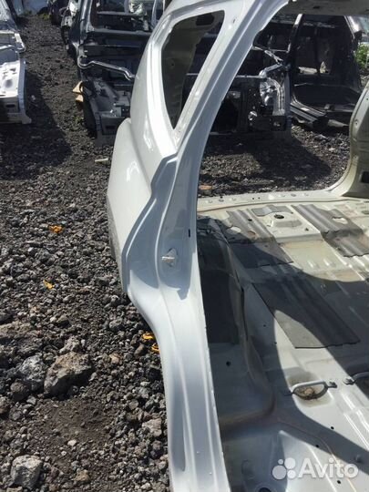 Крыло заднее правое Mitsubishi Pajero/Montero Spor