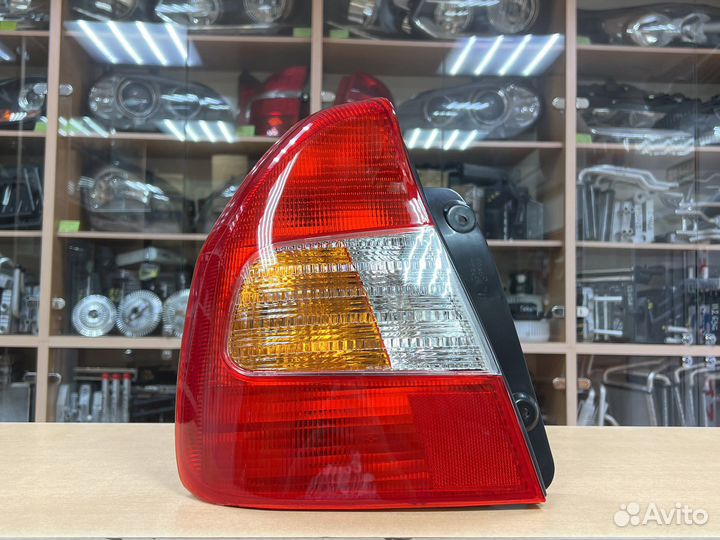 Фонарь задний Хенде Акцент / Hyundai Accent