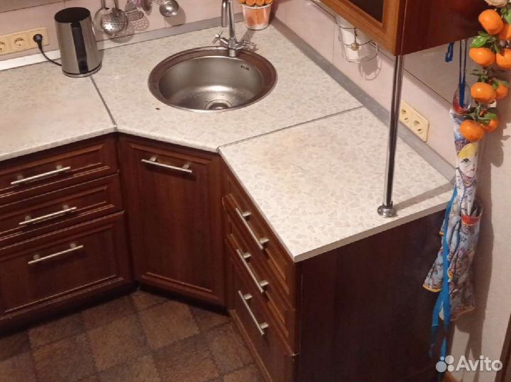 Угловая кухня, б/у