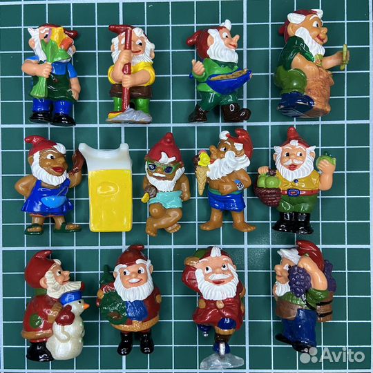 Киндер серия Гномы 12 месяцев