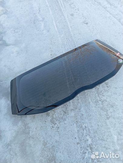 Заднее стекло Хонда фит шатл