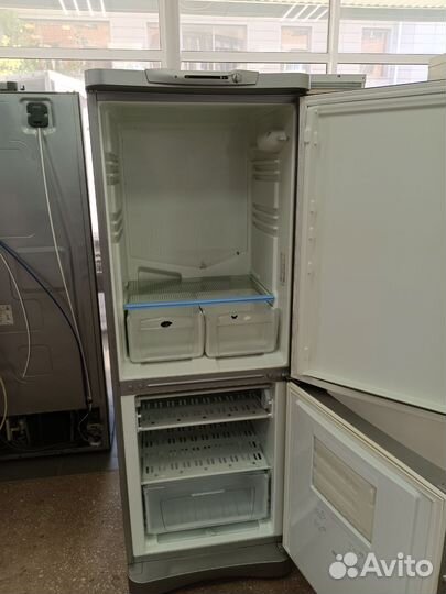 Холодильник indesit