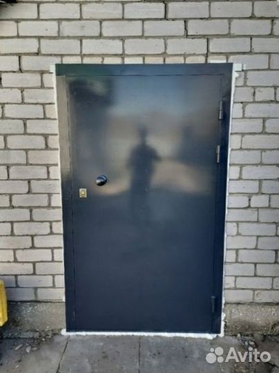 Дверь металлическая входная