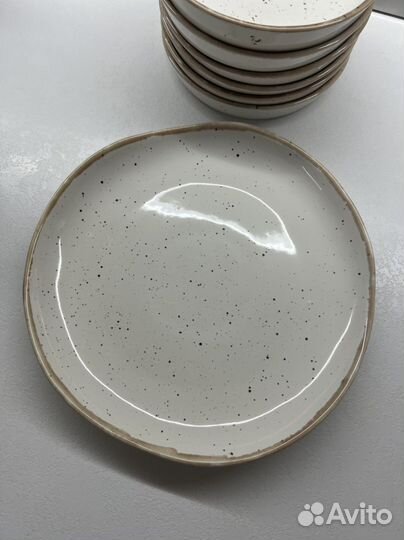 Тарелки и блюда