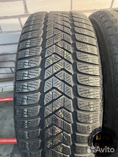 Pirelli Winter Sottozero 3 235/55 R17