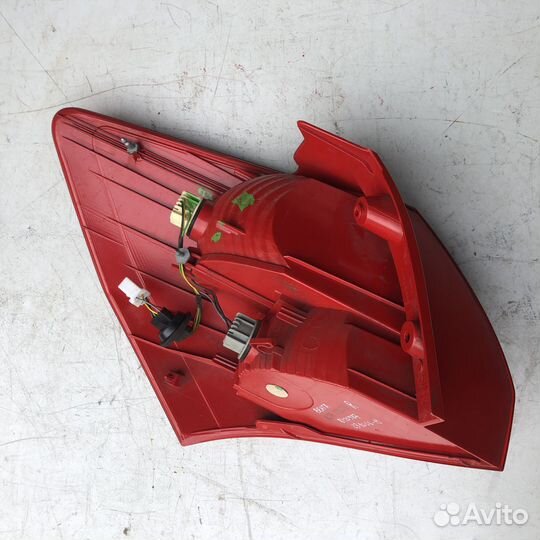 Фонарь задний правый в крыло Киа Kia Венга Venga