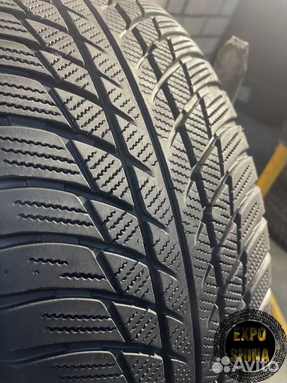Bridgestone Blizzak LM-001 225/50 R17