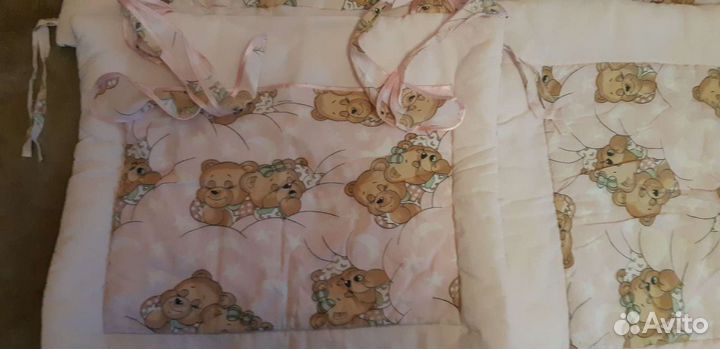 Бортики на детскую кроватку