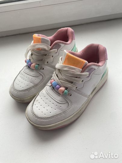Кроссовки для девочки