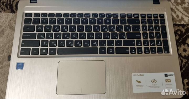 Ноутбук asus