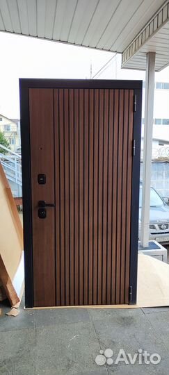 Дверь входная металлическая