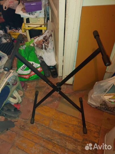 Стойка двухъярусная для клавиш Proel SPL252