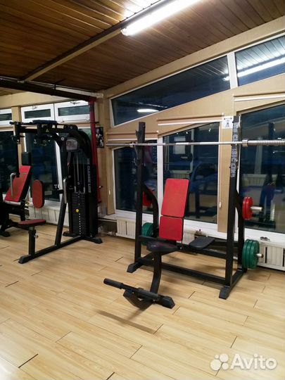 Скамья - стойка для жима штанги сидя