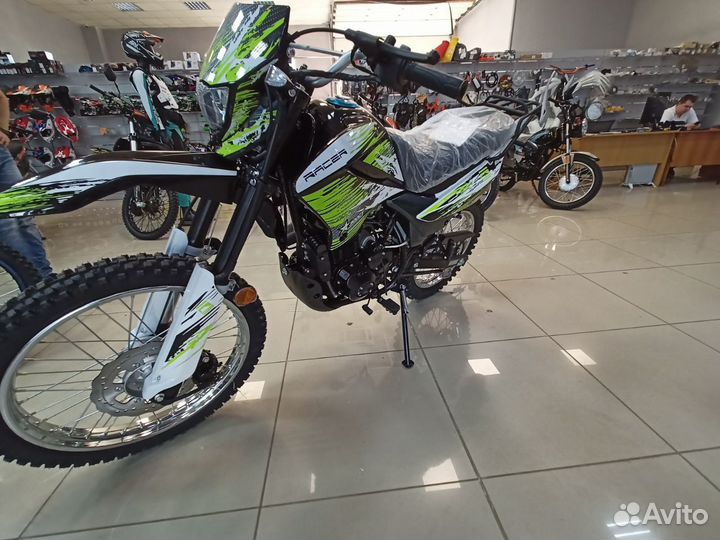 Мотоцикл racer RC300-GY8X panther 300 кубов