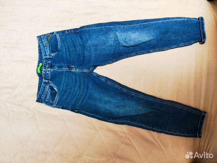 Джинсы
