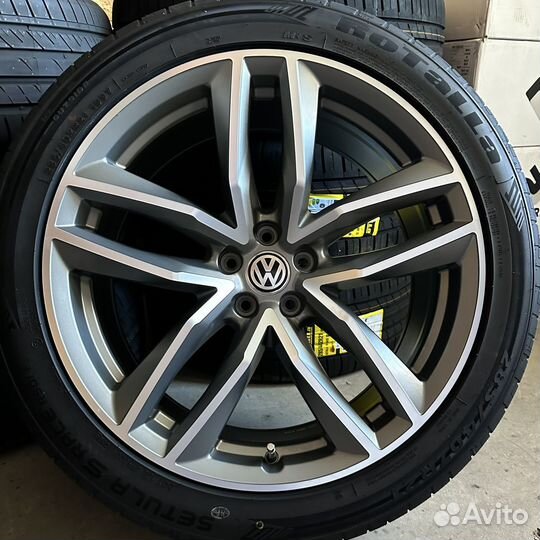 Колеса на Volkswagen Touareg r21 285/40 21 Новые