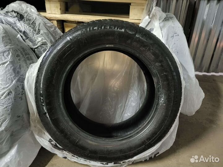 Michelin X-Ice 225/60 R17 99H