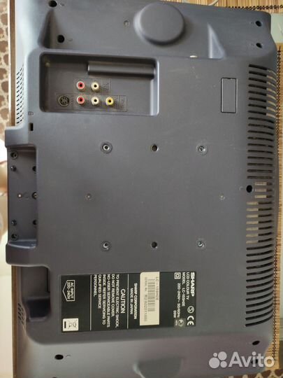 Телевизор ЖК 15 дюймов Sharp lc-15sh2e
