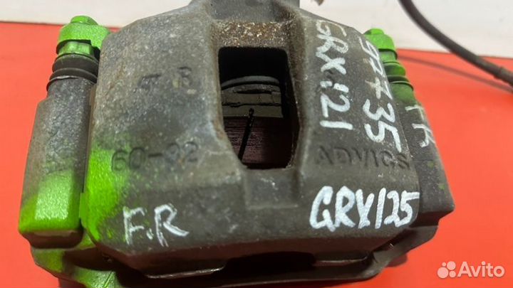 Суппорт передний правый Toyota Mark X GRX125 2006