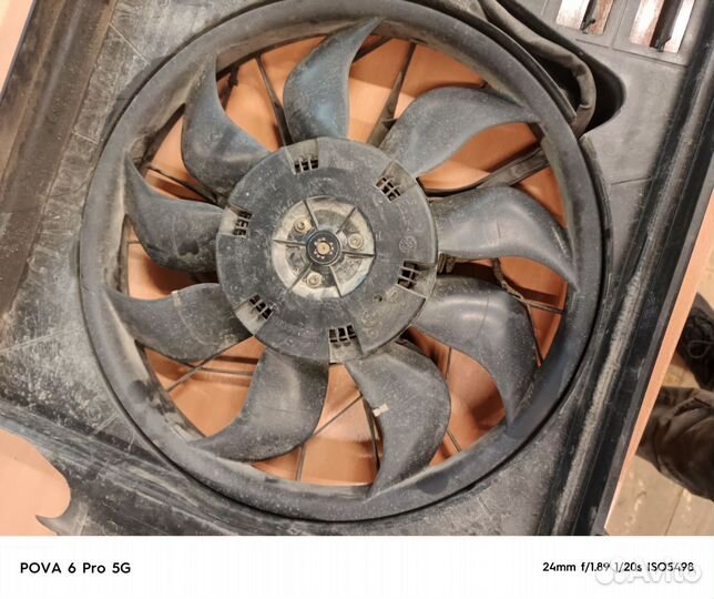 Моторчик вентилятора охлаждения Ауди А8D3